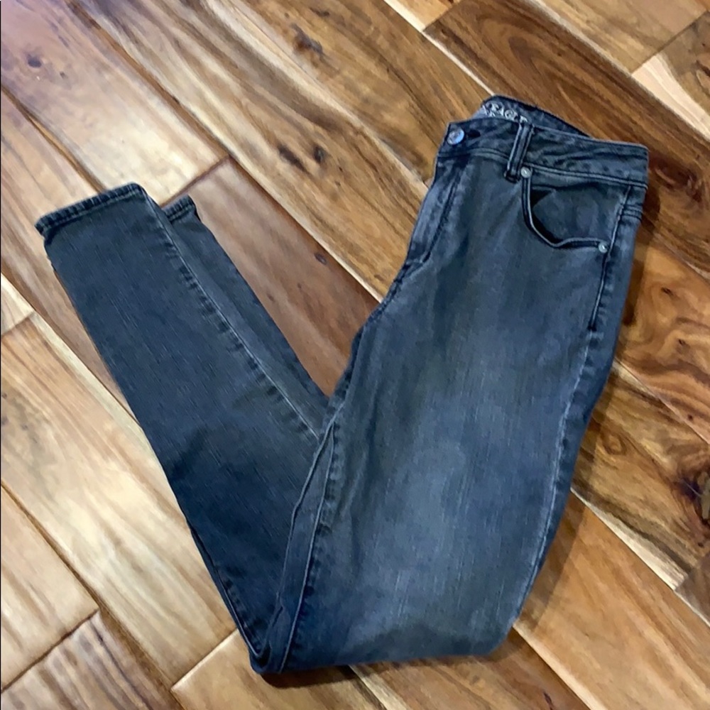American Eagle skinny jeans